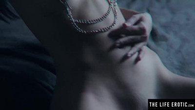 Rosy lassie's thelifeerotic video