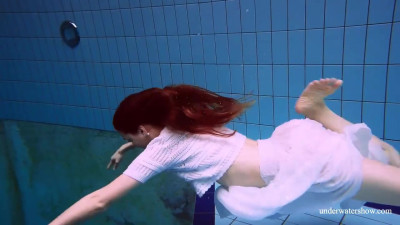 Underwater Show - underwater teens (18+) smut