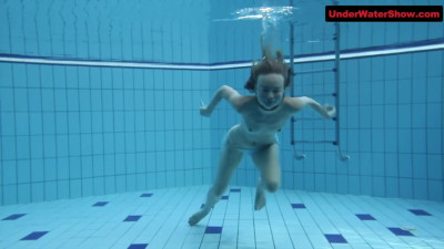 Fantastic dona's underwatershow clip