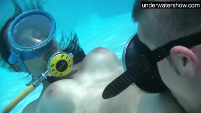 Hardcore trailer with nice-looking chippy from Underwater Show