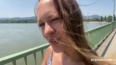 Babe porn with funny female from Ersties